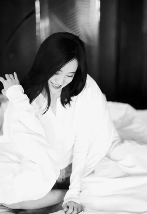 王智黑白格调写真图片_2