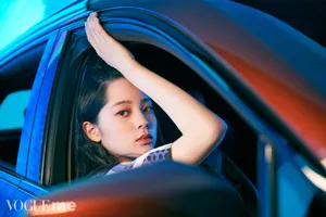欧阳娜娜性感车拍大片写真图片