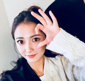 陈钰琪俏皮可爱自拍图片_3