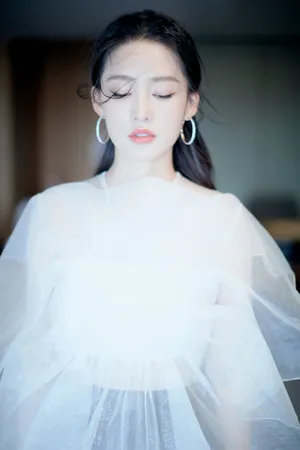 李沁《诛仙》发布会仙气图片_1