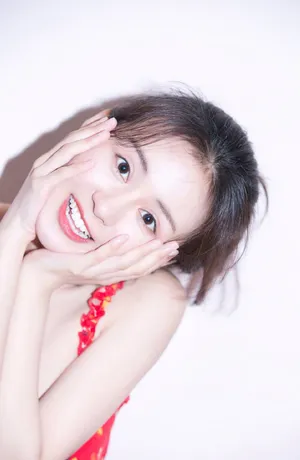 郑合惠子性感俏皮写真图片