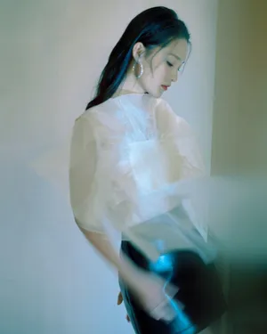 李沁薄纱性感写真图片_2