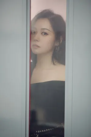张靓颖性感撩人写真图片