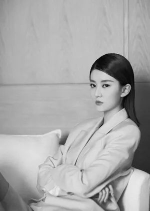 乔欣粉色真空西装柔美图片_5
