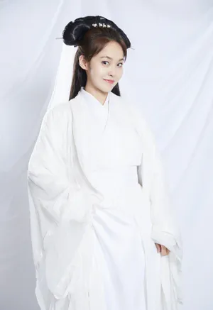 张佳宁清新白娘子造型图片