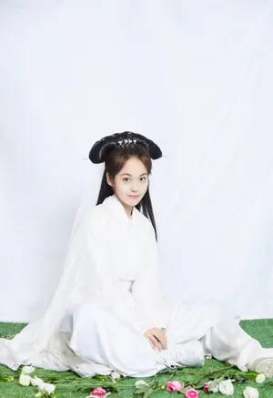 张佳宁清新白娘子造型图片