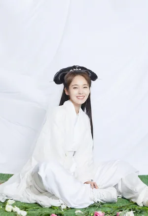 张佳宁清新白娘子造型图片_3