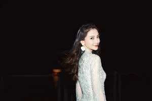 angelababy绝美长裙优雅写真图片_5