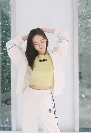 王莫涵清新灵动自拍图片_2