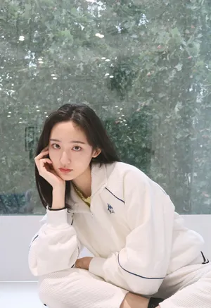 王莫涵清新灵动自拍图片_3