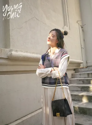 宋妍霏复古典雅写真图片_5