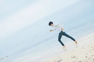 罗云熙休闲帅气写真图片_3