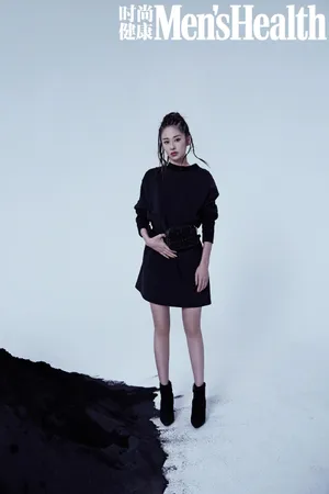 颖儿脏辫大胆时尚写真图片_5