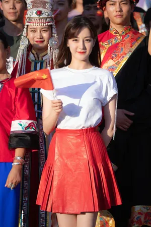 迪丽热巴轻甜活动图片_1