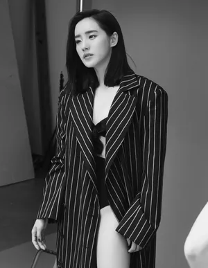 王智性感撩人写真图片_2