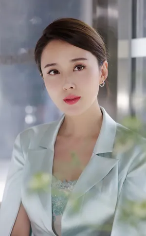 颜丹晨温婉知性写真图片_3