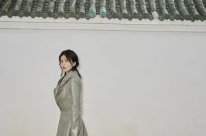 白鹿时尚养眼写真图片_1