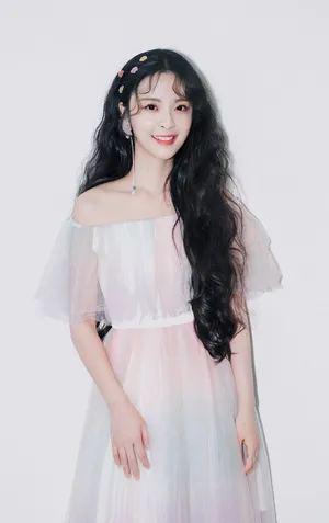 李莎旻子唯美仙气写真图片_2
