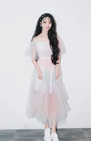 李莎旻子唯美仙气写真图片_4