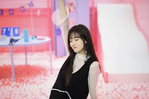 曹曦月清新灵动写真图片_2