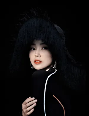 姚星彤魅力性感时尚写真图片_3