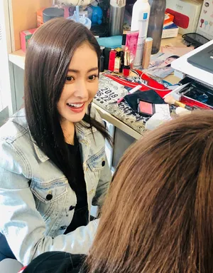 张天爱甜美活动照图片_6