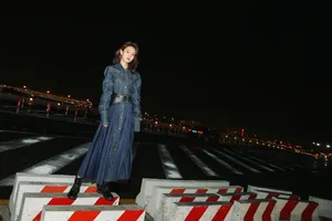 张佳宁米兰时装周夜拍图片_4