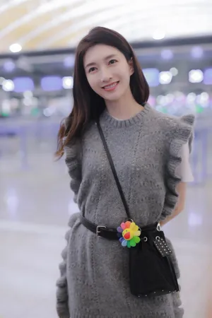 江疏影时尚吸睛机场街拍图片_5