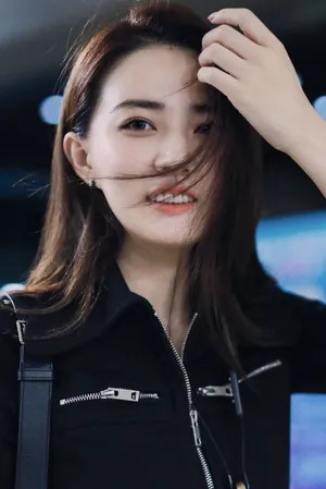 徐璐酷美工装机场照图片