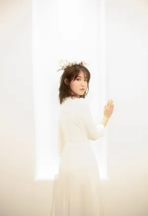 苏青纯白浪漫写真图片_4