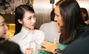 孟美岐兰时装周性感图片_6