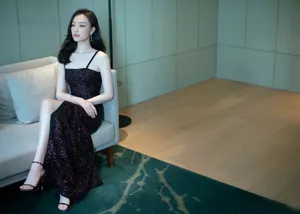 倪妮冷艳又性感活动照图片_6