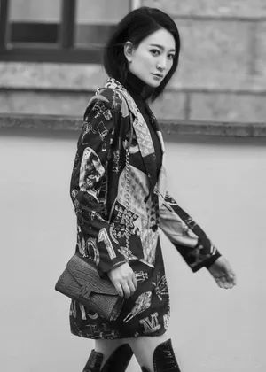 李小冉性感米兰街拍写真图片_3