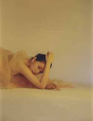 虞书欣丧甜少女风写真图片_3