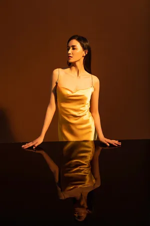 周开开优雅性感写真图片_3