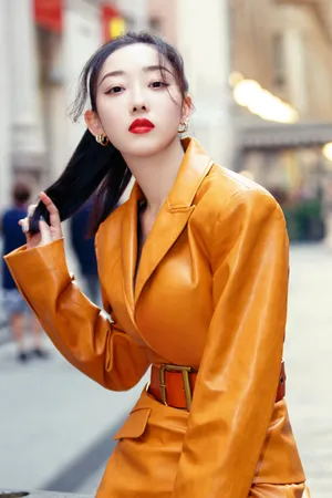 蒋梦婕米兰时装周性感图片_3