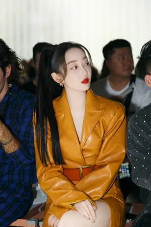 蒋梦婕米兰时装周性感图片_5