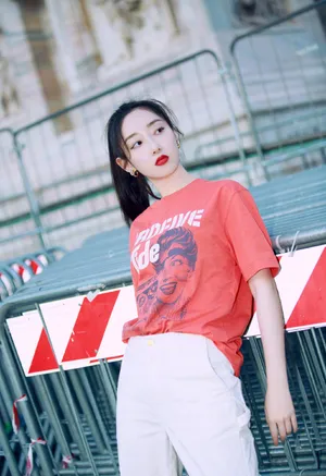 蒋梦婕随性生活照图片