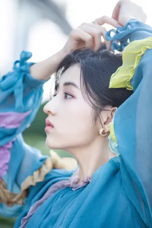 张子枫灵动小清新写真图片_3