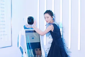 周冬雨性感品牌活动图片_8