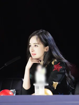 杨幂中国达人秀剧照图片