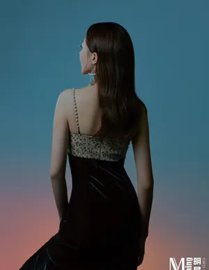 黄梦莹酷美优雅写真图片_5