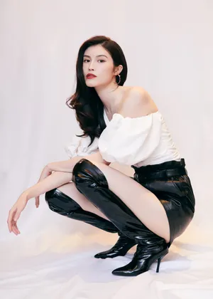 何穗过膝靴率性温柔写真图片_6
