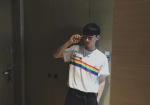 秦天随性生活照图片_3