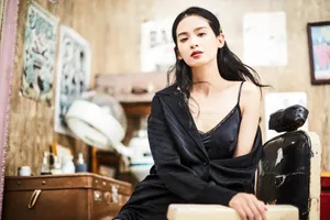 屈菁菁性感妩媚写真图片_3