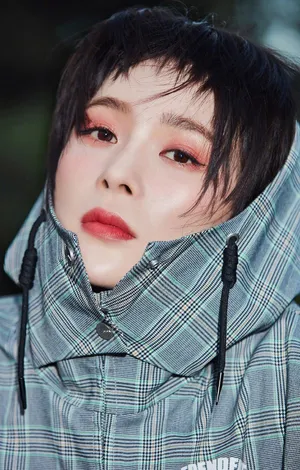 赵樱子时髦养眼写真图片