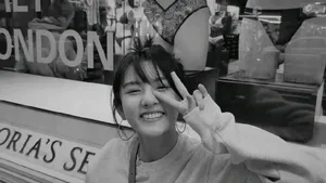 宋祖儿黑白俏皮写真图片_7
