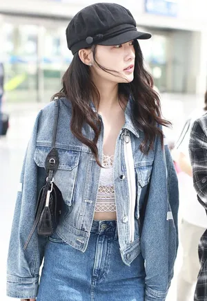李沁牛仔装清凉性感街拍图片_5