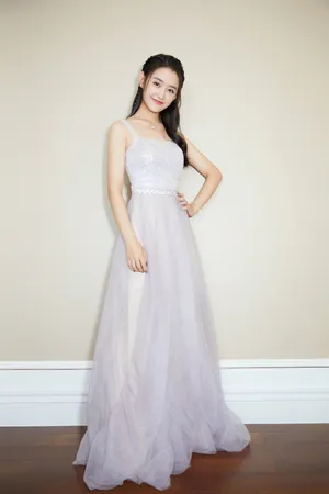 蒋依依优雅甜美写真图片_2