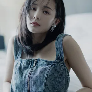 李一桐盐系甜酷写真图片_3